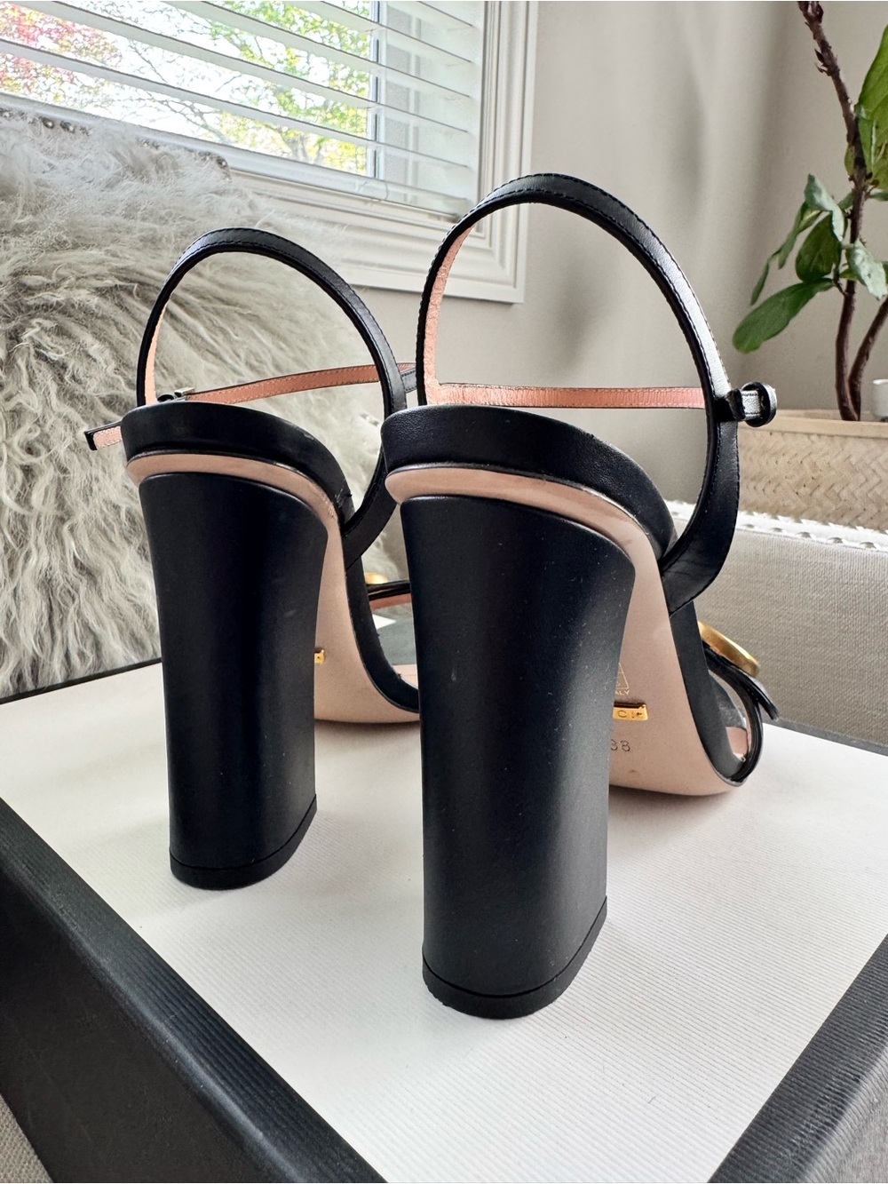 Gucci Marmont Black Leather Block Heel Sandals with Gold GG 38 - Picture 3 of 8